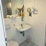 Hotel Am Park - Krefeld - Duesseldorf Willich