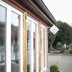Am Park - Krefeld - Duesseldorf Hotel Willich