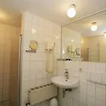Am Park - Krefeld - Duesseldorf Hotel 3*