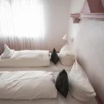 Am Park - Krefeld - Duesseldorf 3*