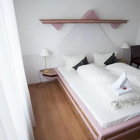Am Park - Krefeld - Duesseldorf 3*