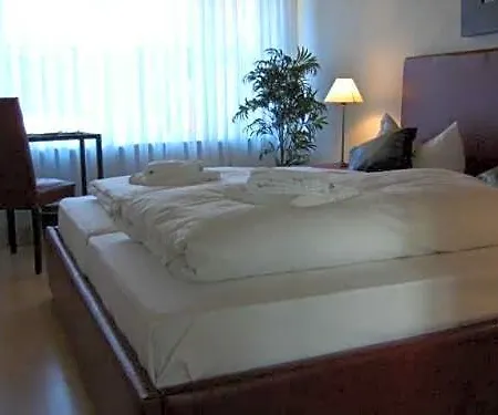 Hotel Am Park - Willich - Duesseldorf - Krefeld Hotel Willich