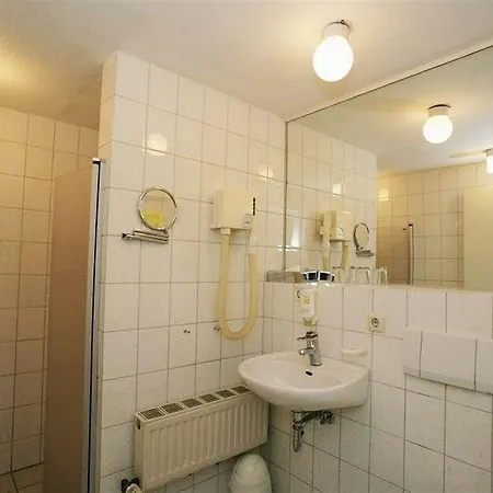 Am Park - Krefeld - Duesseldorf Hotel 3*