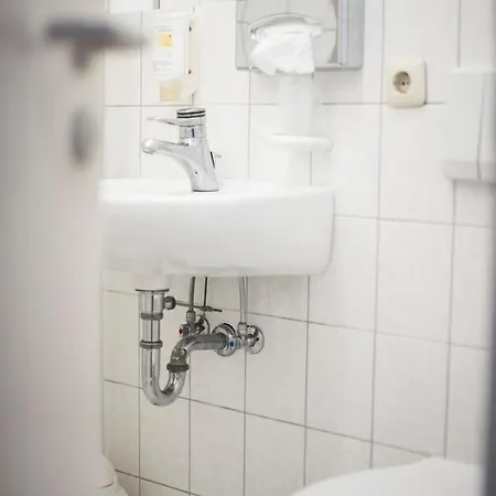 Hotel Am Park - Willich - Duesseldorf - Krefeld מלון ויליך