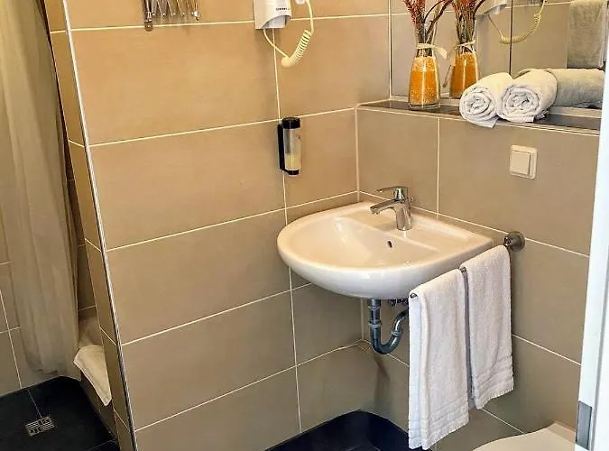 Hotel Am Park - Krefeld - Düsseldorf Willich