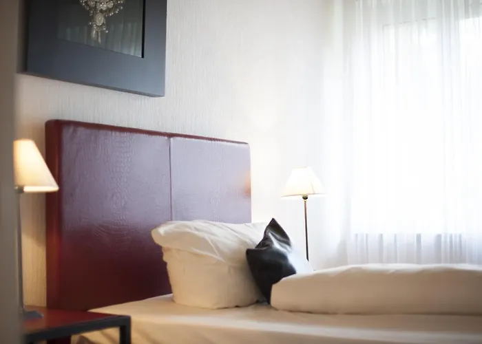 Am Park - Krefeld - Duesseldorf - Self Check In Willich