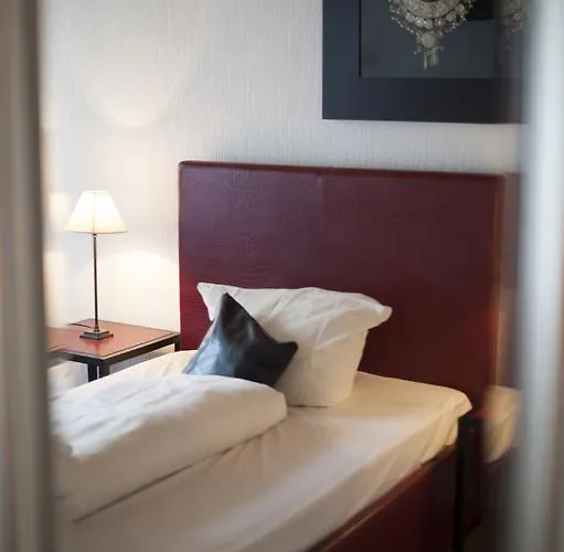 Am Park - Krefeld - Düsseldorf