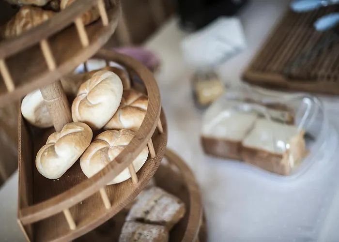 Am Park - Krefeld - Duesseldorf - Self Check In