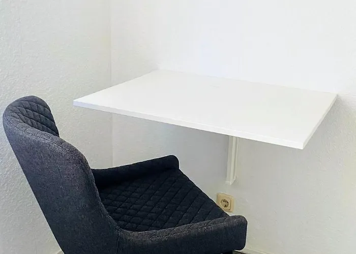 Am Park - Krefeld - Duesseldorf - Self Check In Willich