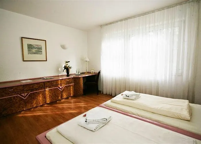 Am Park - Krefeld - Düsseldorf Hotel Willich