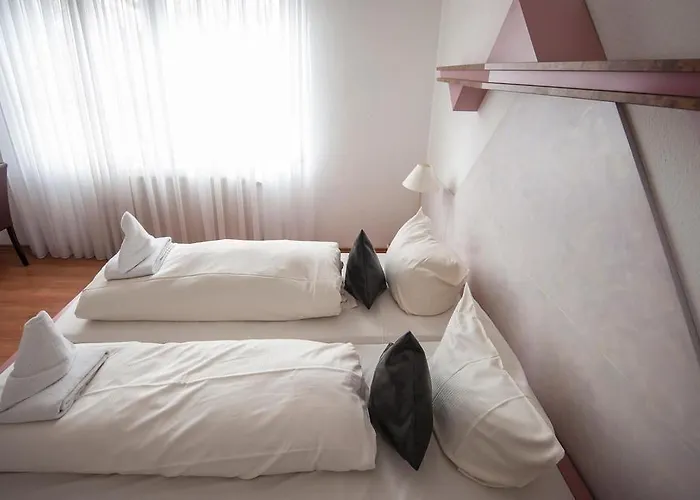 Am Park - Krefeld - Duesseldorf - Self Check In 3*